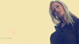 Mutual Mischief MILF Lesbian Scene