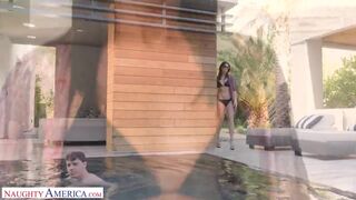 Indien Sommer Fucks Von Die Schwimmbad - 3 image