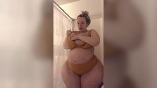 Big BBW Ass and Boobs in Shower - JexkaaWolves