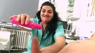 Doctor Handjob ELVIRA