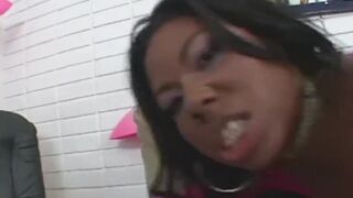 momswithboys - bubbly milf candice von does porn for money