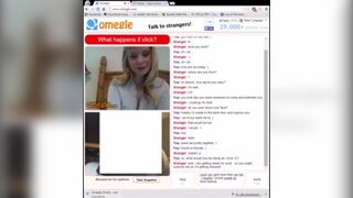 MILF Plays with herself