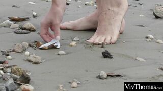 beautiful blonde eats brunettes wet pussy before getting finger-banged - 2 image