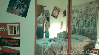 Nerdy Lesbians Blinded By Science & Hot Virtual MILF-GIRLCORE