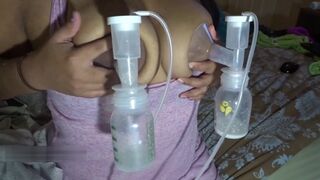 Milf Big lactating tits get breast pumped and milked