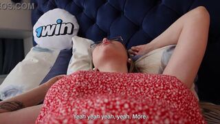 "My God, are you so brave!?"I plucked up the courage and touched my best friend's mom's pussy.