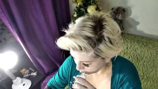 Makeup lessons from a famous married Russian porn star Aimee Hot MILF (aka AimeeParadise)... - 3 image