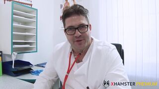 Verbotene Doktorspiele in der Gutshofklinik - 2 image