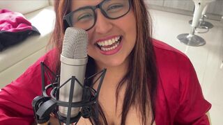 ASMR ROLEPLAY IN SPANISH STEPMOM FLIRTS U!