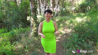 Korin has an OUTDOORS BLIND DATE and enjoys each minute of it