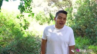 Korin has an OUTDOORS BLIND DATE and enjoys each minute of it