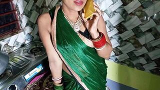 kiTchan ma Kaam karTe tiMe bhAbhi ne aPna cHut chUdaya deVar Se