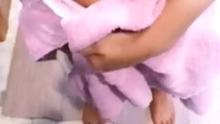 Large Boob Sweetheart Cook Jerking Babe Wow