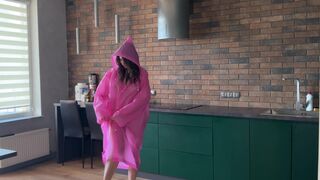 TRYING ON CLOTHES . SEXUAL MILF.