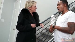 Dee Williams seduces Rome Major with her massive tits & tight pussy - 1 image