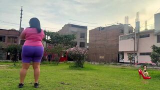 Watch Chocolatito Cock & Licenciada Angiemilf50 do yoga with trainer in her room - 7 image