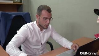 Sofia Del Mar & Marion Cobretti take turns pounding on the office desk - 1 image