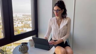 The secretary sucked the waiter