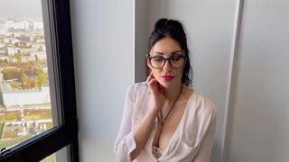 The secretary sucked the waiter