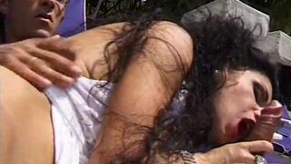 Sonia Eyes from prod Angelica Bella SOTTO IL VESTITO sc 03