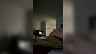 Round 2 in the Hotel "No Tell"-Girl's Got Stamina (Shortened Version)