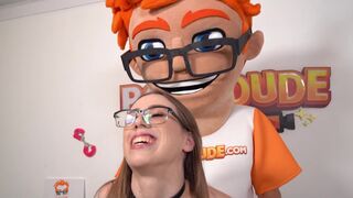 Moaning Hottie Jackie Hoff loves the Feel of a Hard Cock