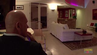 Massaging her sugar daddy gave him a boner so the milf has