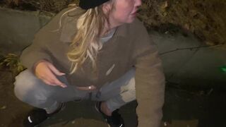 Cracky offered juice to take a cumshot on her face - 7 image