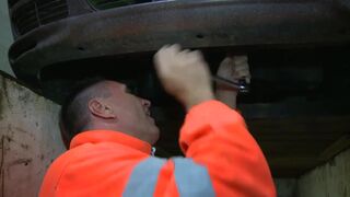 GERMAN amateur Milf fucked at the car garage