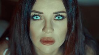 HORROR! Sex demon possessed a woman to exorcise him, had to cum on her face