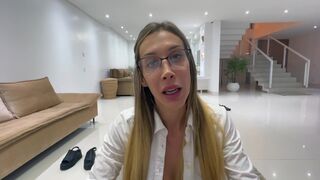 Psicologa prueba esperma de paciente impotente - 7 image