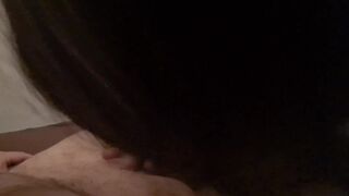 Geiler Blowjob mit Happy End