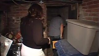 Plumber Fucks Cute Chubby Housewife