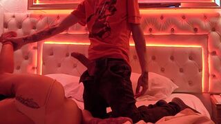 VECINA LATINA MORENA MEXICANA MILF CALIENTE TETONA CHICHONA MAMANDO Y SALTANDO EN VERGA GRANDE DURA