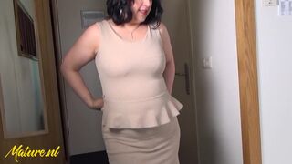 Dutch Housewife Virginia Shows Off Her Nice Tits, Ass & Fat Pussy!