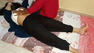 Bathroom Ki Safayi Kar Rhi Bhabhi Ko Pakad Ke Choot Chodi - 6 image