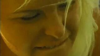 Blonde sucks and rides a dude in the sunshine