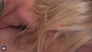 Mature BBW stepaunt Seduces Her Hot Blonde stepniece To Try Lesbian Sex