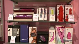 PART1 ON DIT MERCI QUI ? pour la mature aux gros seins et gros cul !