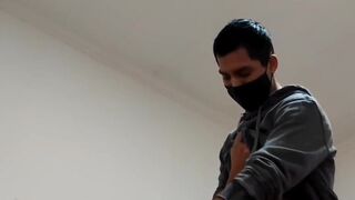 Jovencito rompiendole el oyo a escort madura - 13 image