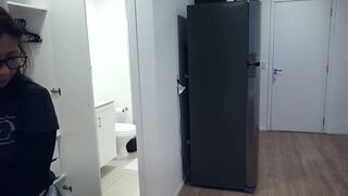 SUZY TOOK A CAKE AND ENDED MASTURBING