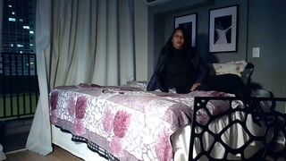 SUZY SE MASTURBATING