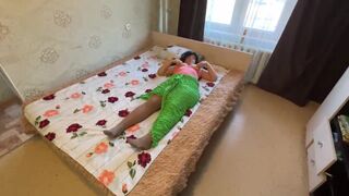 Her old ass and tits are tight and shaking from anal sex - 2 image