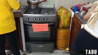 Real Thick Ass Wife Gets Fucked Raw By Her Husband's Best Friend