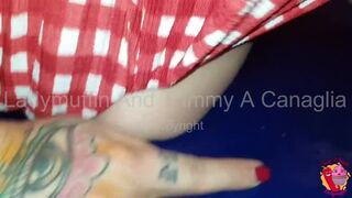 Il cazzo non le basta ne vuole uno anche di gomma