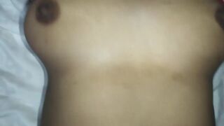 Desi village bhabhi chudai bed me.